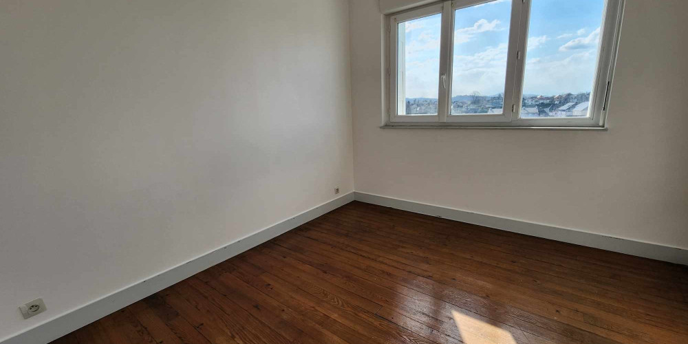 appartement à OLORON STE MARIE (64400)